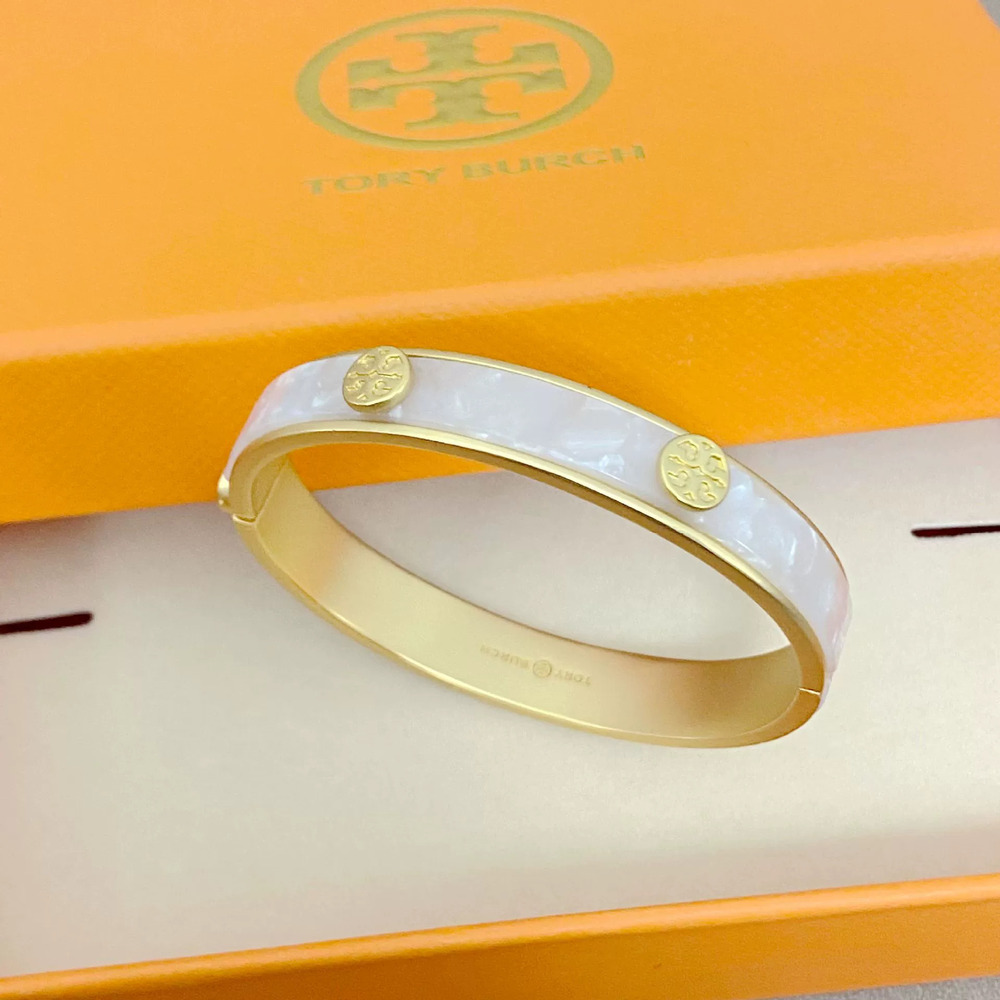Tory Burch Bracelet Design